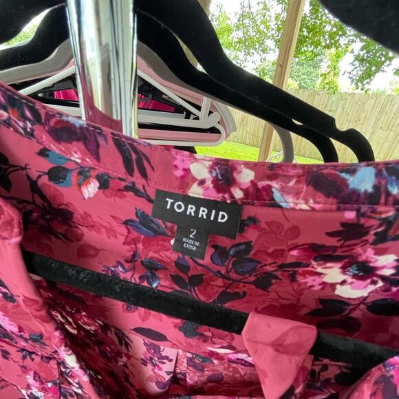 Torrid Pink Mini Studio Crepe de Chine Shirt Dress - Floral Purple Pink - EUC 2X - Picture 3 of 6